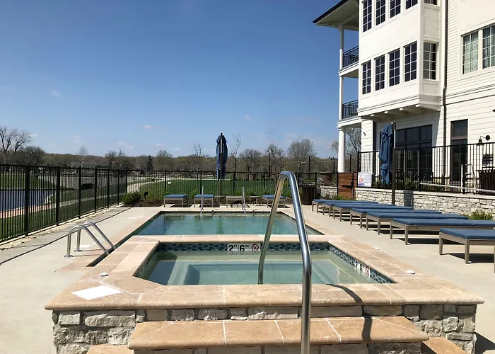 The Inn At Meadowbrook